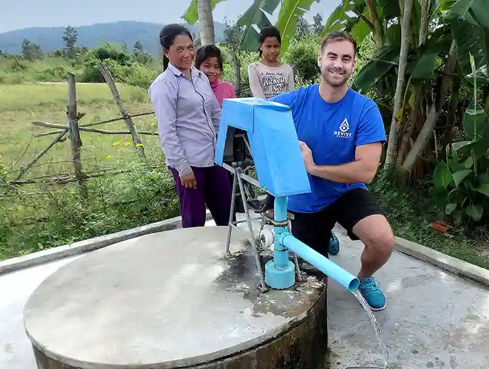 Clean water well volunteer in Cambodia