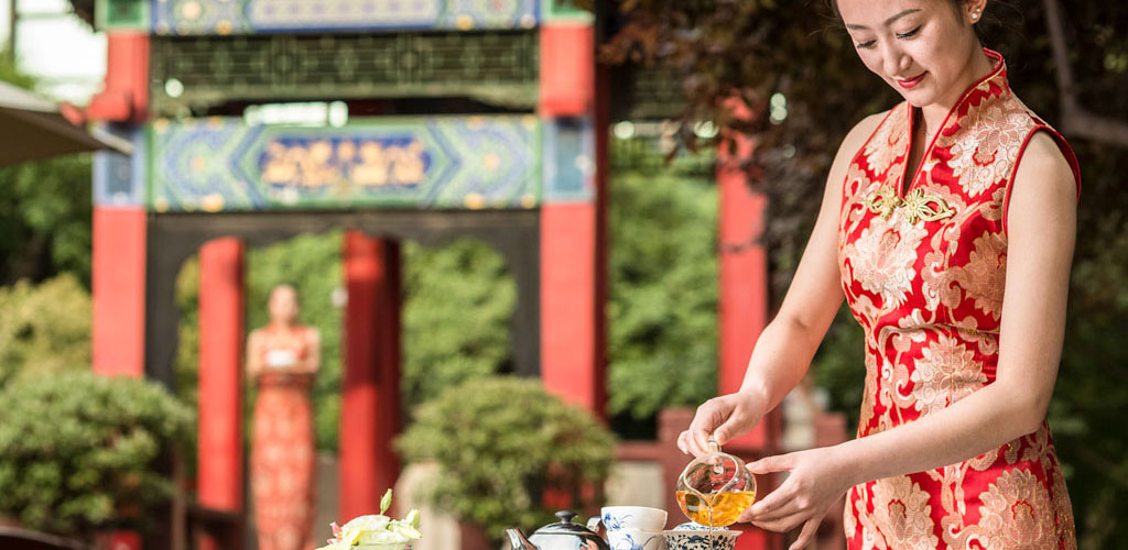 tea service at Xian, China tour