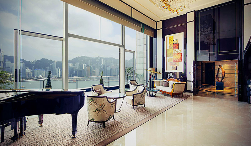 The Peninsula suit living room