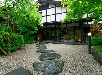 Kakurean ryokan main building