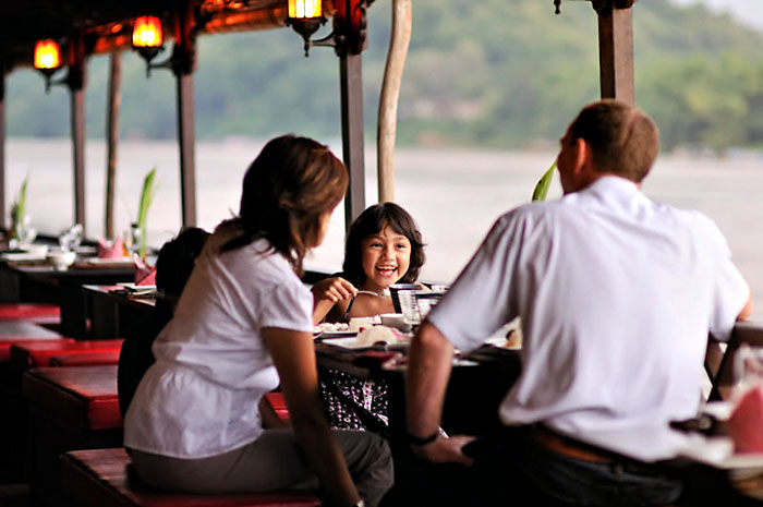 Family cruise in Luang Prabang, Laos
