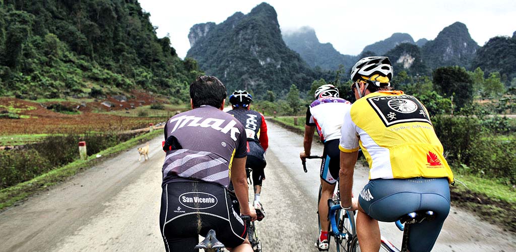 Bicycle tour with US Pro Champion Tony Cruz on the Ho Chi Minh Hghway, Vietnam with VeloAsia
