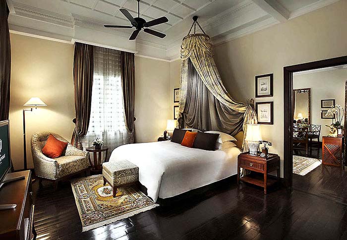 Metropole Hanoi suite room